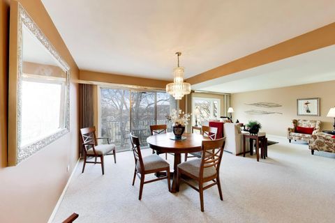 Tiny photo for 1535 Forest Avenue #402, River Forest, IL 60305 (MLS # 12613405)