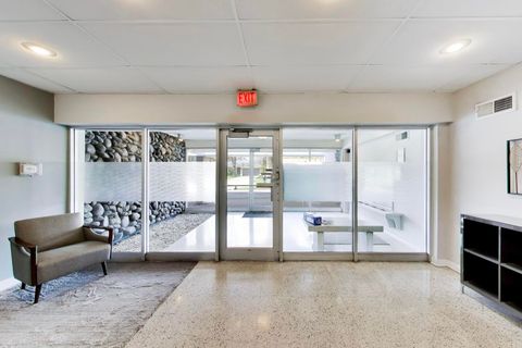 Tiny photo for 1535 Forest Avenue #402, River Forest, IL 60305 (MLS # 12613405)