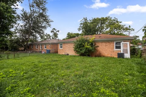 Tiny photo for 1621 Ingrid Lane, Chicago Heights, IL 60411 (MLS # 12455113)