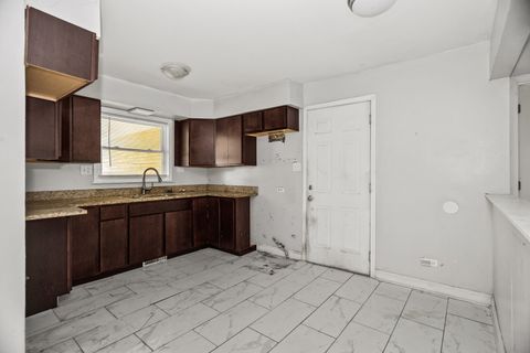 Tiny photo for 1621 Ingrid Lane, Chicago Heights, IL 60411 (MLS # 12455113)