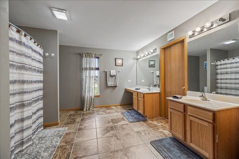 Tiny photo for 111 EVERGREEN Drive, Kirkland, IL 60146 (MLS # 12493754)
