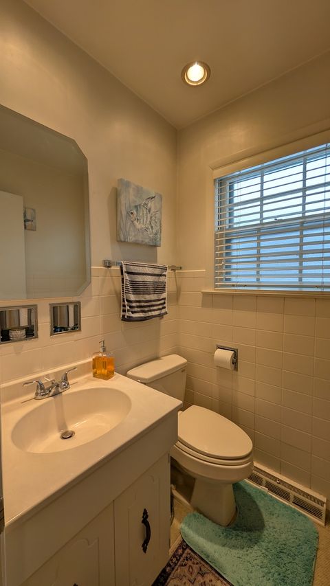 Tiny photo for 232 Kilpatrick Avenue, Wilmette, IL 60091 (MLS # 12586928)