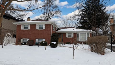 232 Kilpatrick Avenue Wilmette IL 60091