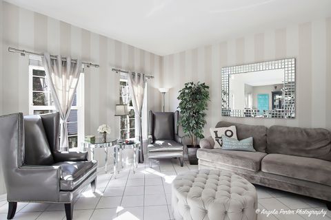 Tiny photo for 9 Laurel Valley Court, Lake In The Hills, IL 60156 (MLS # 12574600)