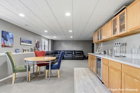 Tiny photo for 9 Laurel Valley Court, Lake In The Hills, IL 60156 (MLS # 12574600)