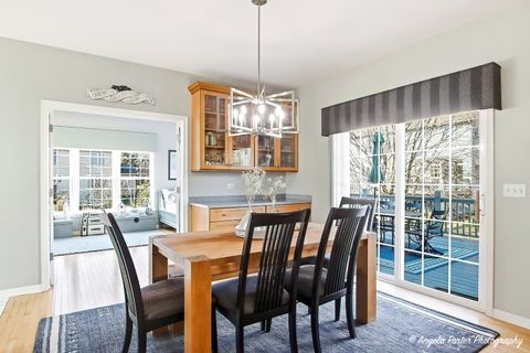 Tiny photo for 9 Laurel Valley Court, Lake In The Hills, IL 60156 (MLS # 12574600)