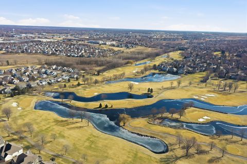 Tiny photo for 9 Laurel Valley Court, Lake In The Hills, IL 60156 (MLS # 12574600)