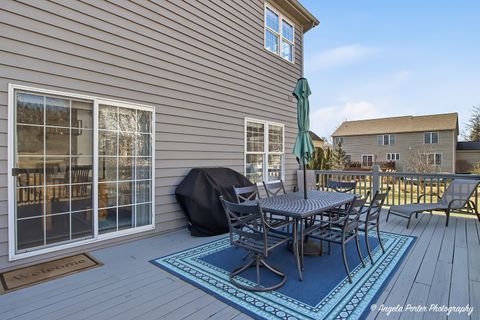 Tiny photo for 9 Laurel Valley Court, Lake In The Hills, IL 60156 (MLS # 12574600)