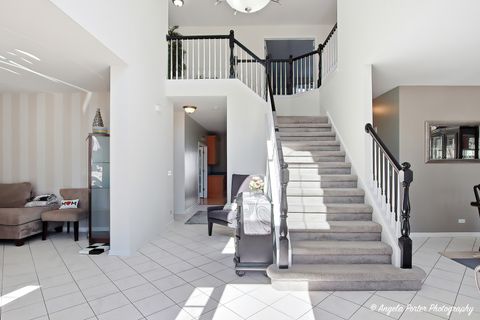 Tiny photo for 9 Laurel Valley Court, Lake In The Hills, IL 60156 (MLS # 12574600)