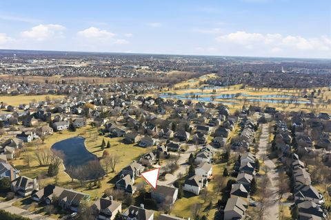 Tiny photo for 9 Laurel Valley Court, Lake In The Hills, IL 60156 (MLS # 12574600)