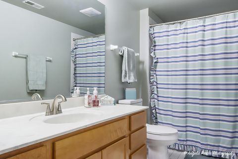 Tiny photo for 9 Laurel Valley Court, Lake In The Hills, IL 60156 (MLS # 12574600)