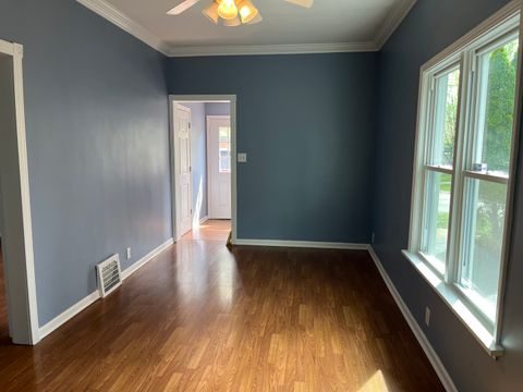 Tiny photo for 226 N Ohio Street, Aurora, IL 60505 (MLS # 12622344)