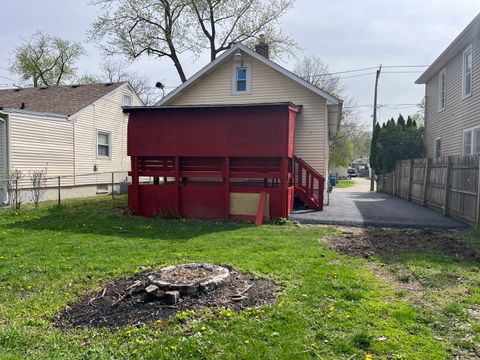 Tiny photo for 226 N Ohio Street, Aurora, IL 60505 (MLS # 12622344)