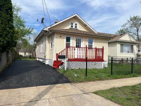 Photo of 226 N Ohio Street, Aurora, IL 60505 (MLS # 12622344)