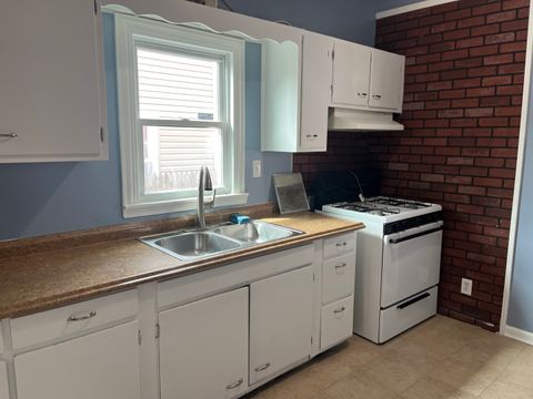 Tiny photo for 226 N Ohio Street, Aurora, IL 60505 (MLS # 12622344)