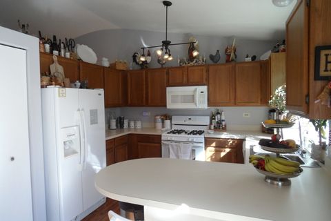 Tiny photo for 1337 Eastwood Drive, Aurora, IL 60506 (MLS # 12603465)