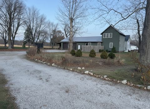 Tiny photo for 912 E Locust Street, Fairbury, IL 61739 (MLS # 12525042)