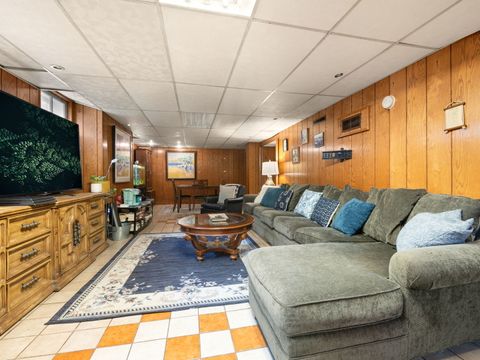 Tiny photo for 25 N Worth Avenue, Elgin, IL 60123 (MLS # 12623034)