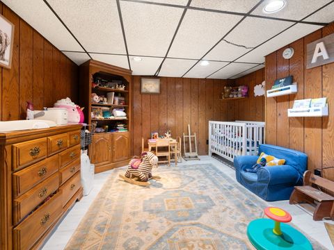 Tiny photo for 25 N Worth Avenue, Elgin, IL 60123 (MLS # 12623034)