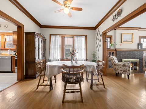 Tiny photo for 25 N Worth Avenue, Elgin, IL 60123 (MLS # 12623034)