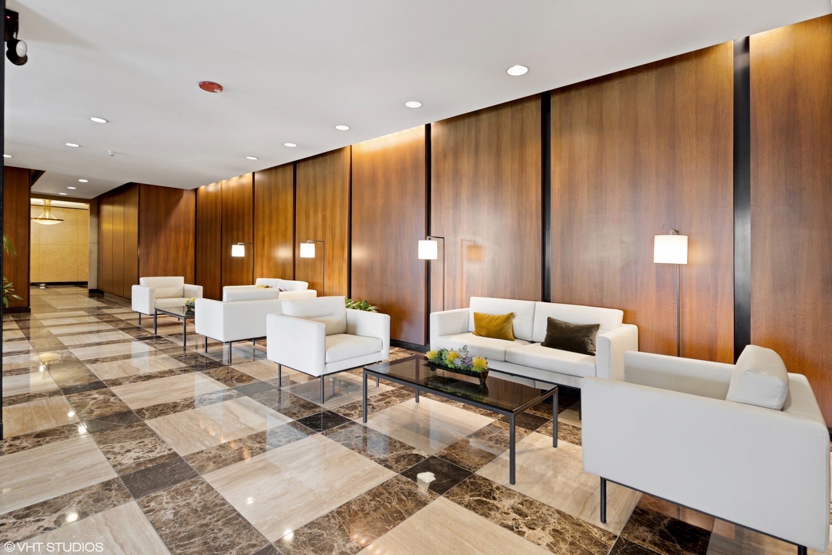 1212 N Lake Shore Drive 15BS