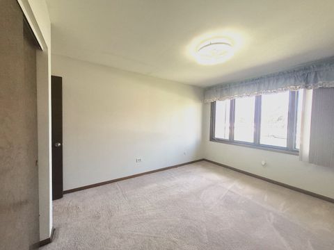 Tiny photo for 5715 Park Place #J2, Crestwood, IL 60418 (MLS # 12486905)