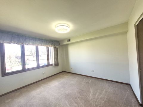 Tiny photo for 5715 Park Place #J2, Crestwood, IL 60418 (MLS # 12486905)