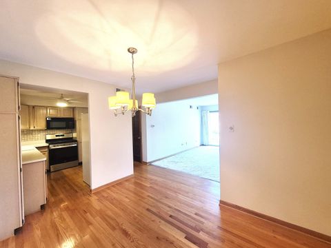 Tiny photo for 5715 Park Place #J2, Crestwood, IL 60418 (MLS # 12486905)