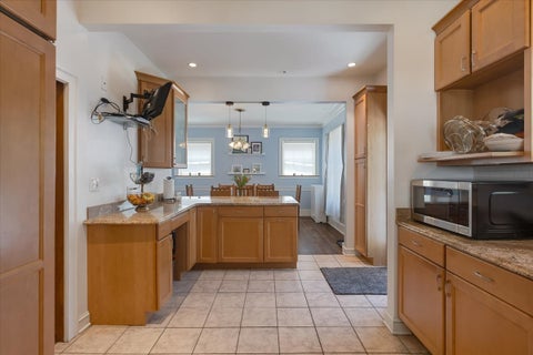 Tiny photo for 6910 S Euclid Avenue, Chicago, IL 60649 (MLS # 12653086)