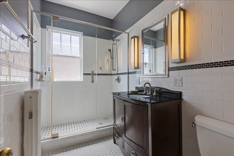 Tiny photo for 6910 S Euclid Avenue, Chicago, IL 60649 (MLS # 12653086)