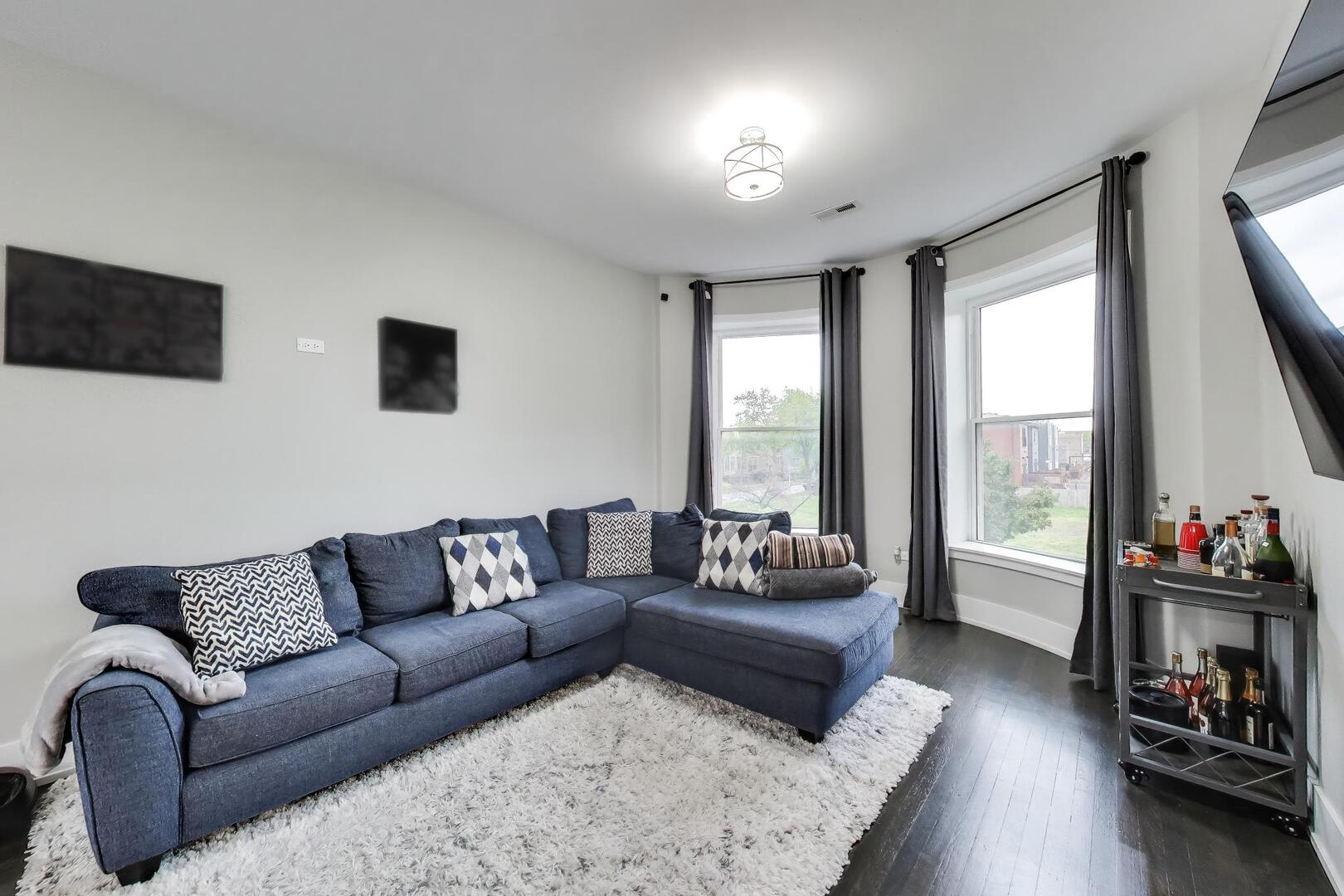 616 E 46th Street 2