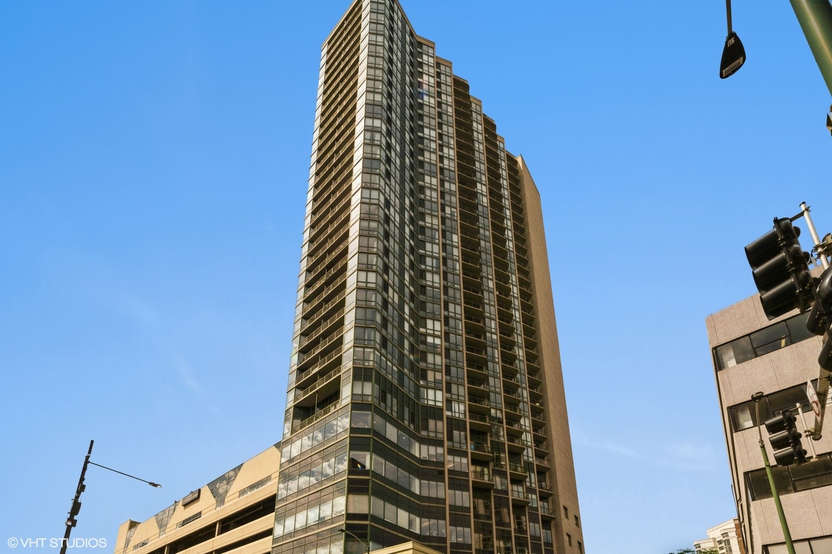111 W MAPLE Street 1508