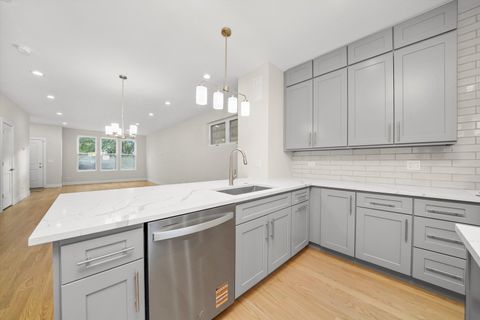 Tiny photo for 6650 S Wabash Avenue, Chicago, IL 60637 (MLS # 12516235)