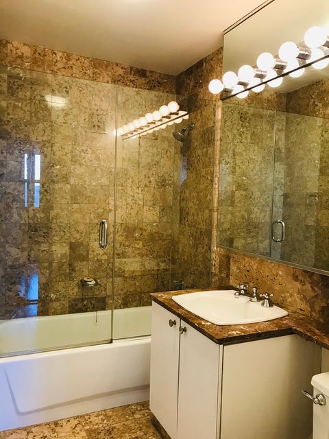 Tiny photo for 40 E Cedar Street #11C, Chicago, IL 60611 (MLS # 12748504)