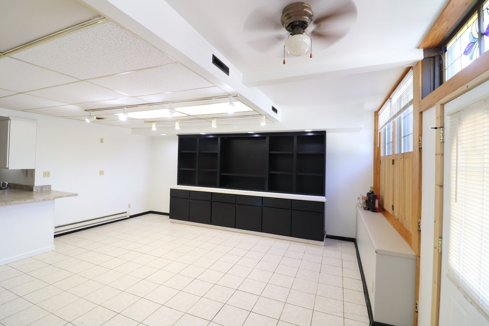107 W Baldwin Street 1