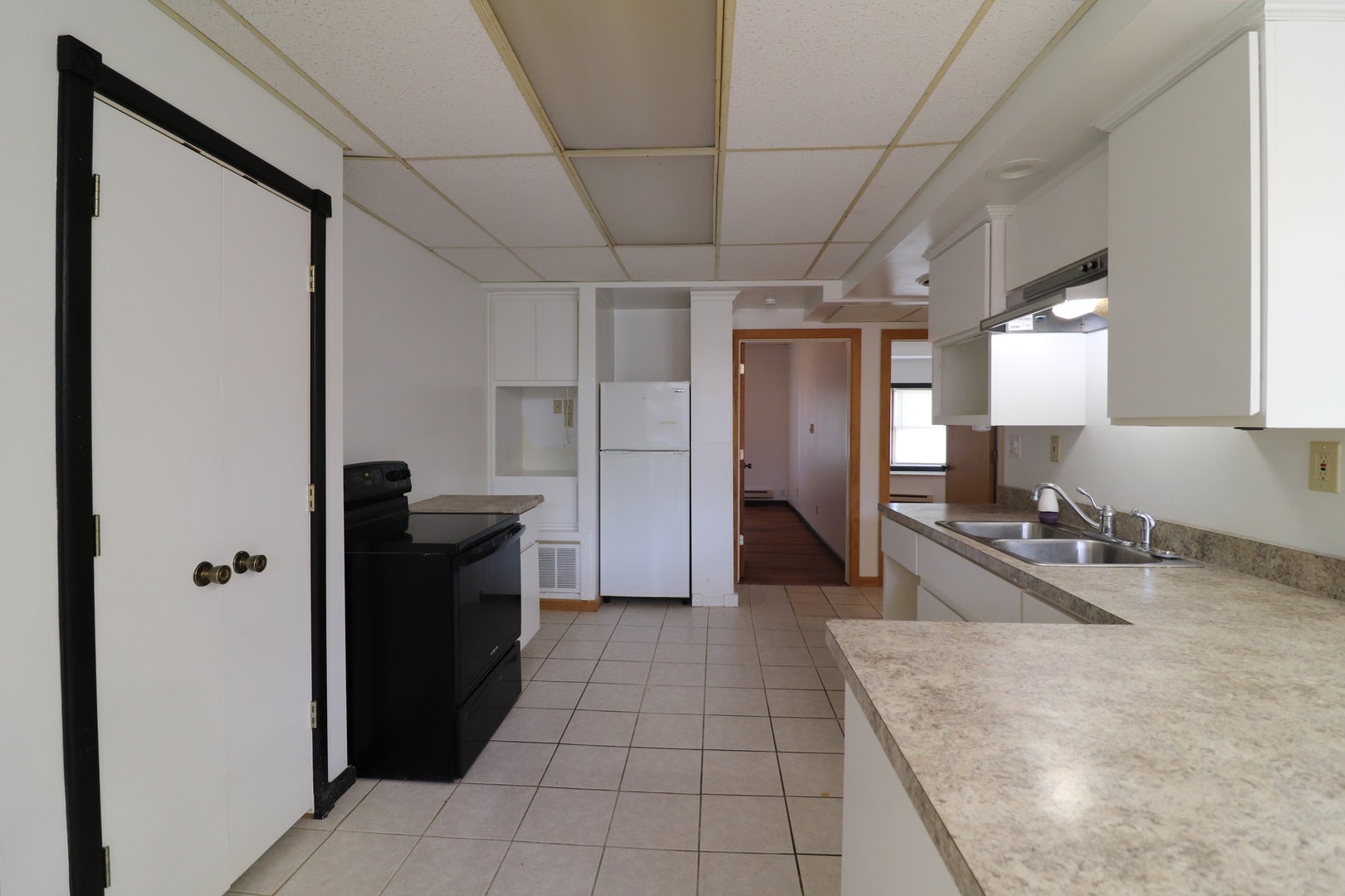 107 W Baldwin Street 1