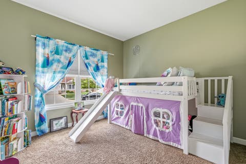 Tiny photo for 1807 W 75th Place W, Davenport, IA 52806 (MLS # 12639024)