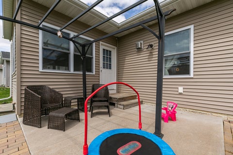 Tiny photo for 1807 W 75th Place W, Davenport, IA 52806 (MLS # 12639024)