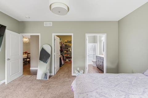 Tiny photo for 1807 W 75th Place W, Davenport, IA 52806 (MLS # 12639024)