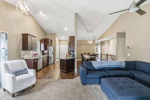 Tiny photo for 1807 W 75th Place W, Davenport, IA 52806 (MLS # 12639024)