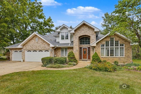 Tiny photo for 14615 W Hickory Avenue, Lemont, IL 60439 (MLS # 12755212)