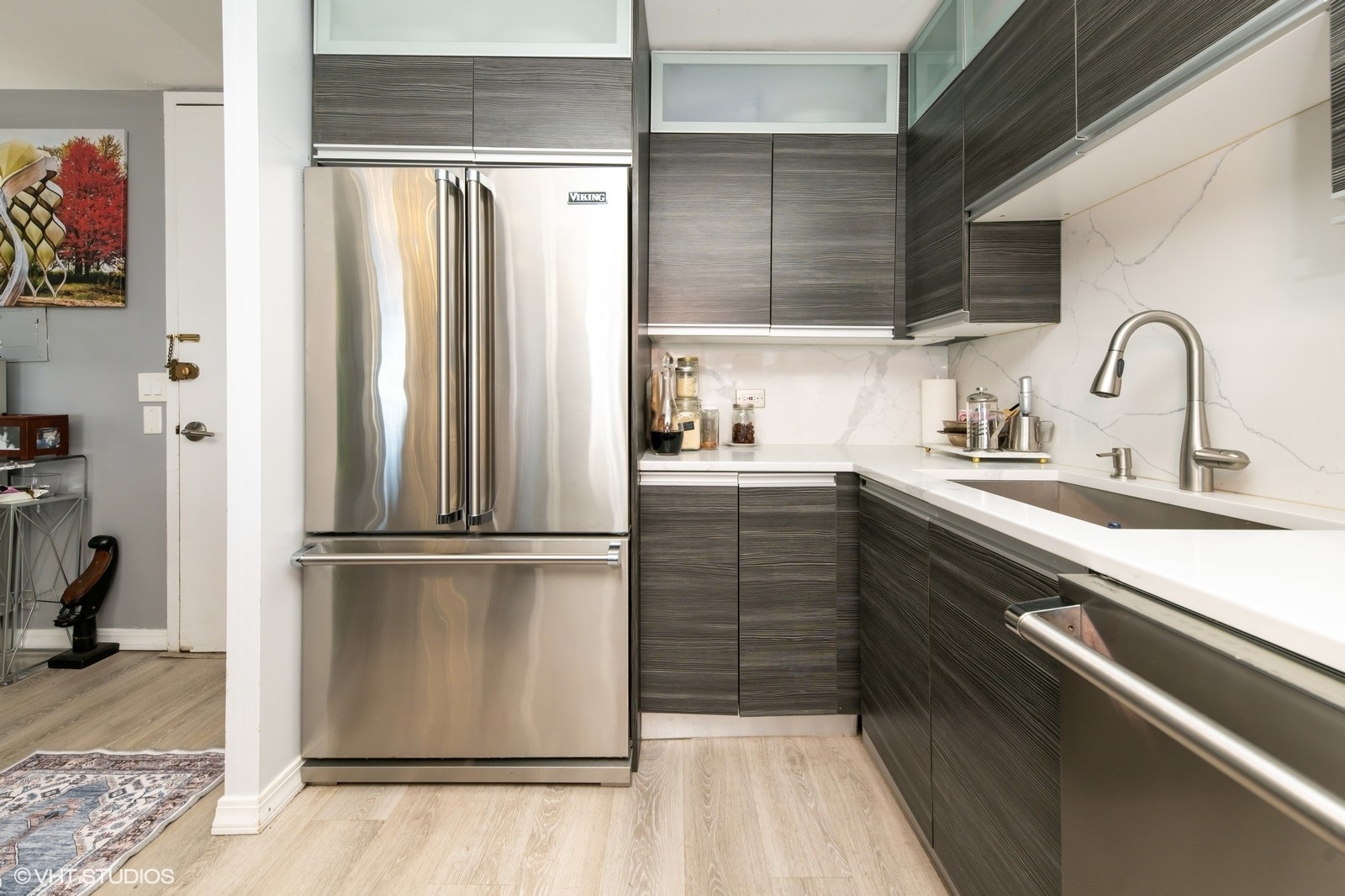 1960 N Lincoln Park West 3011