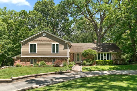 Photo of 581 Aberdeen Road, Frankfort, IL 60423 (MLS # 12477758)