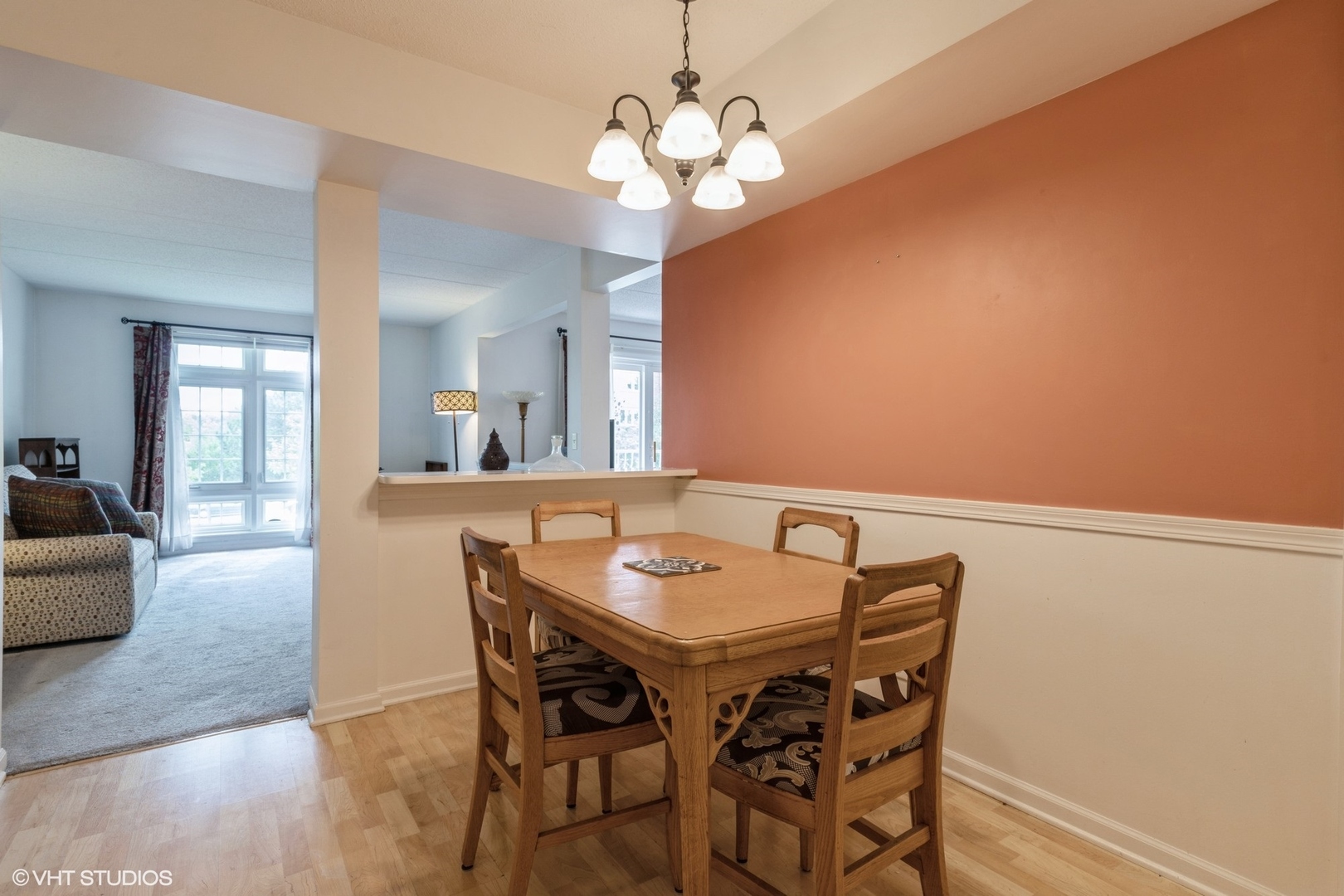 7011 W Touhy Avenue 206