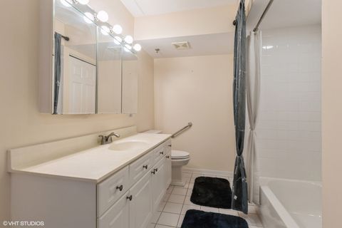 Tiny photo for 7011 W Touhy Avenue #206, Niles, IL 60714 (MLS # 12490800)