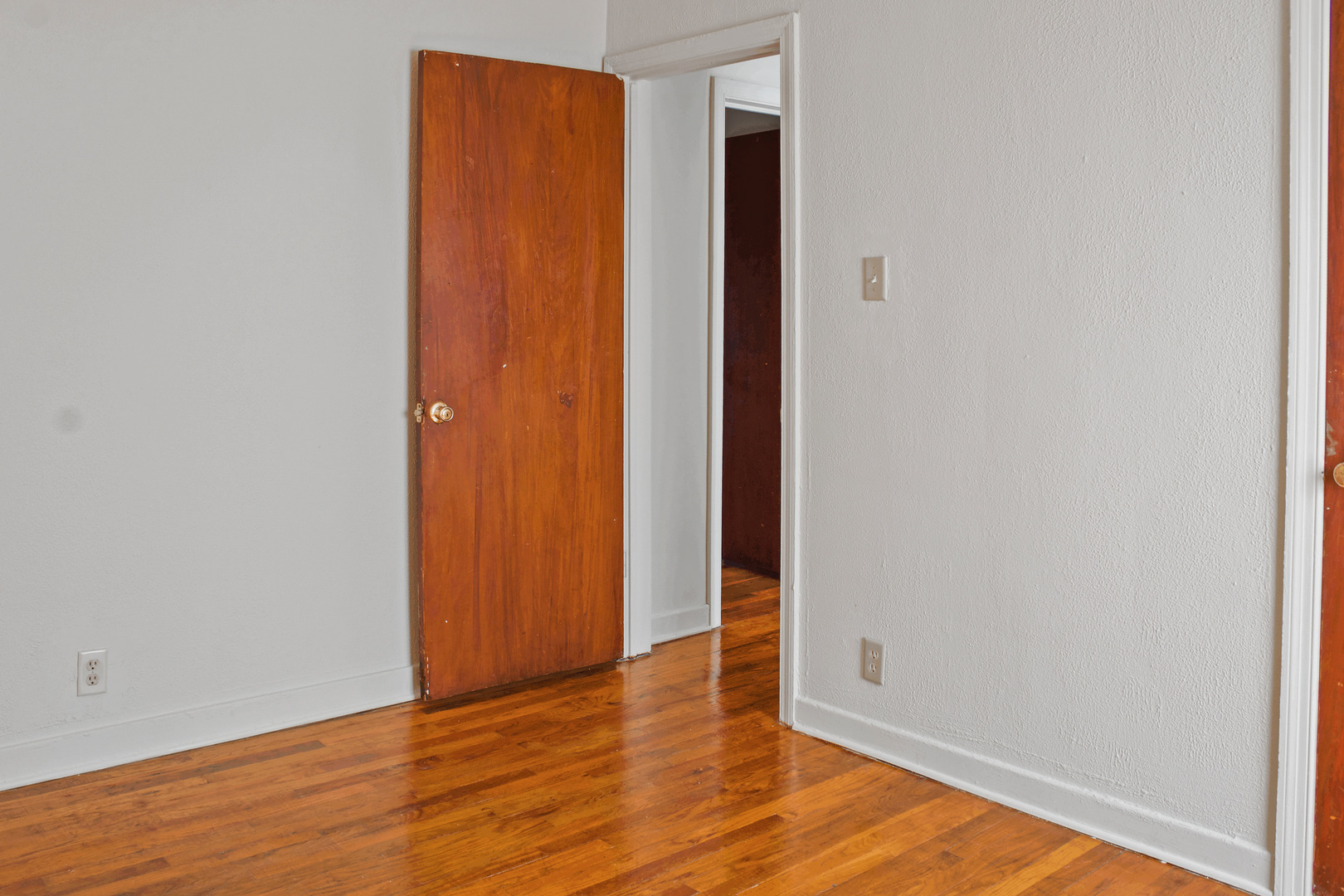 2129 E 96th Place