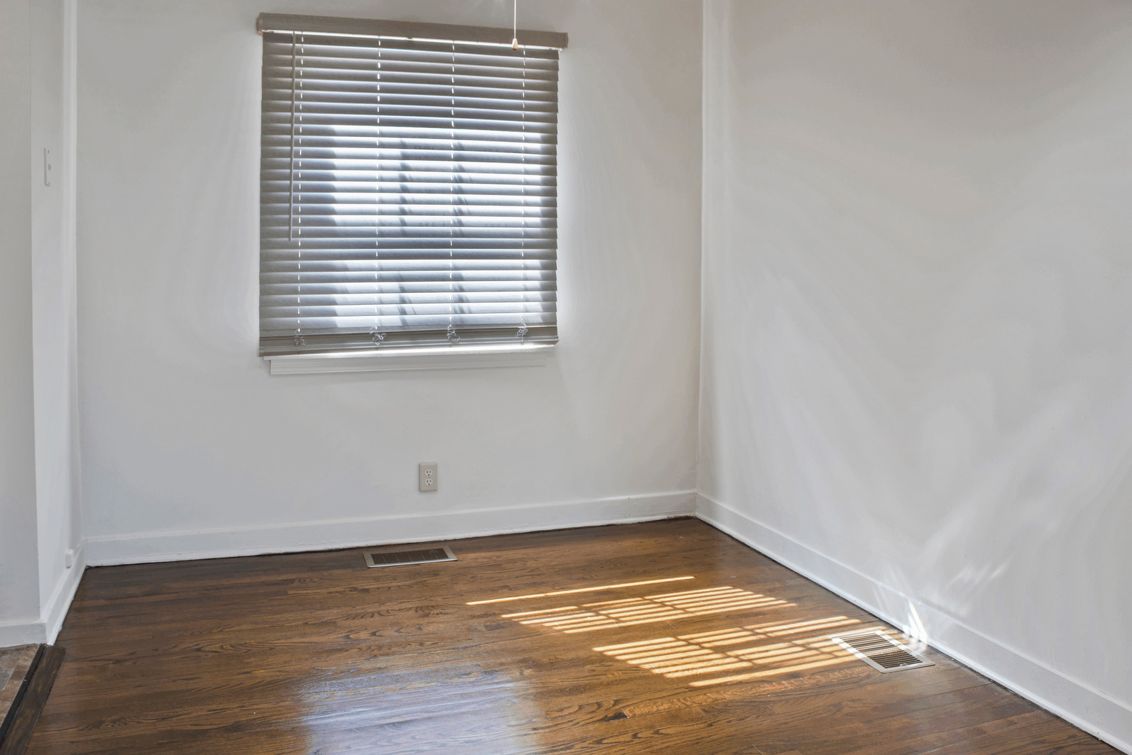2129 E 96th Place