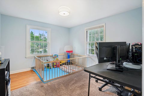 Tiny photo for 917 Holmes Street, Bettendorf, IA 52722 (MLS # 12723575)