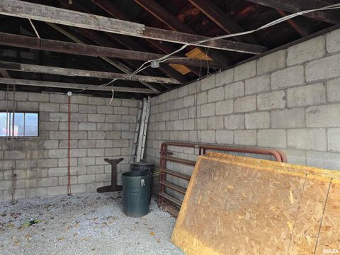 Tiny photo for 500 W SLOAN Street, Harrisburg, IL 62946 (MLS # EB460575)