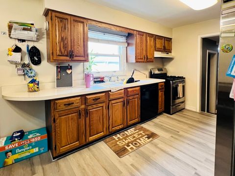 Tiny photo for 8605 Leclaire Avenue, Burbank, IL 60459 (MLS # 12459903)